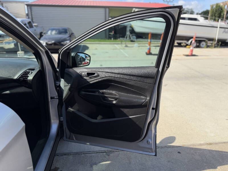 2019 Ford Escape S