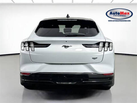 2022 Ford Mustang Mach-E California Route 1