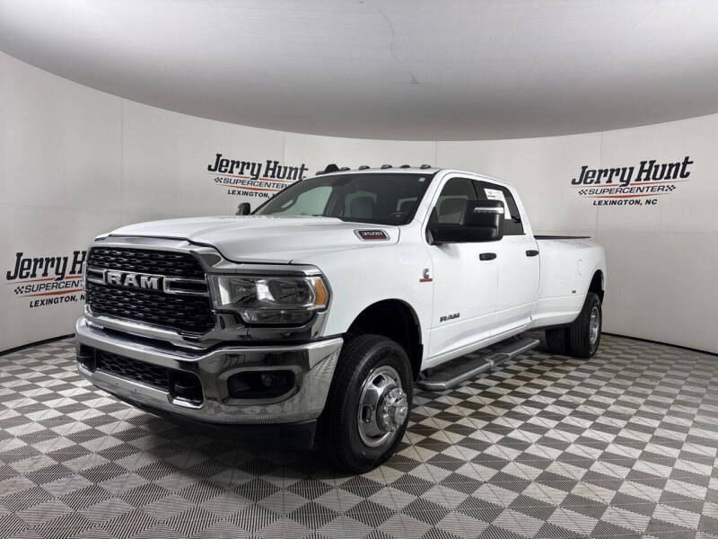 2024 RAM Ram 3500 Pickup Big Horn's photo