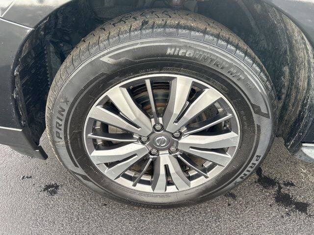 2020 Nissan Pathfinder SL