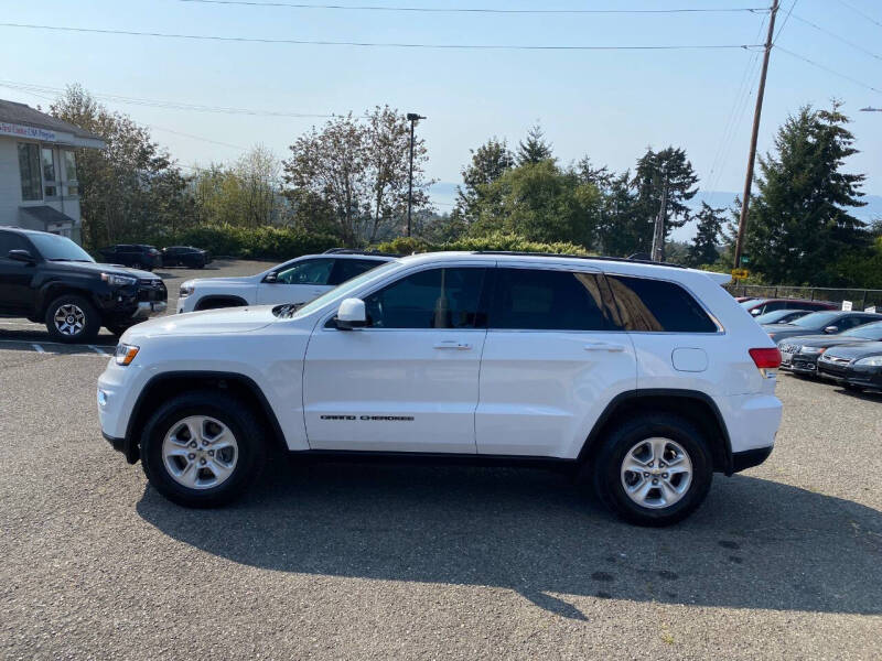 Used 2017 Jeep Grand Cherokee Laredo with VIN 1C4RJFAG7HC784223 for sale in Federal Way, WA