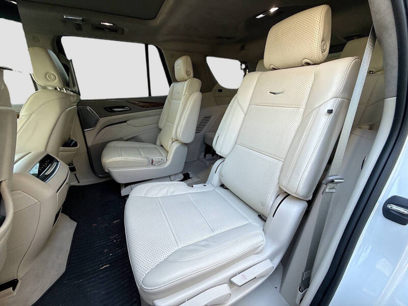 2023 Cadillac Escalade Sport