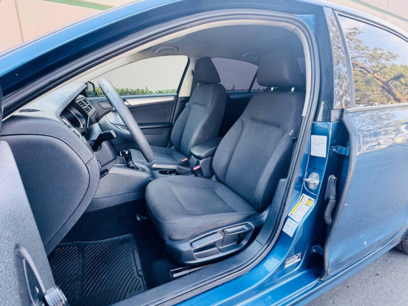 2016 Volkswagen Jetta