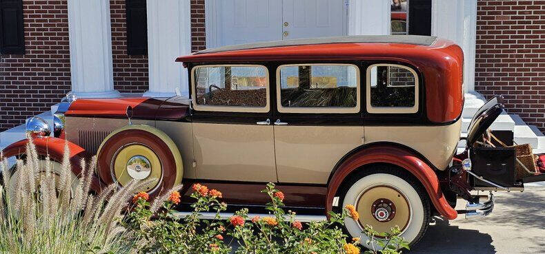 1931 Packard 826 SEDAN