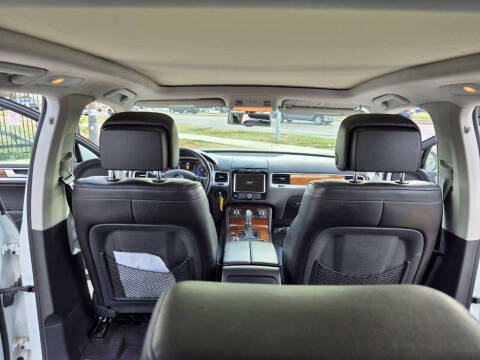 2014 Volkswagen Touareg TDI Lux