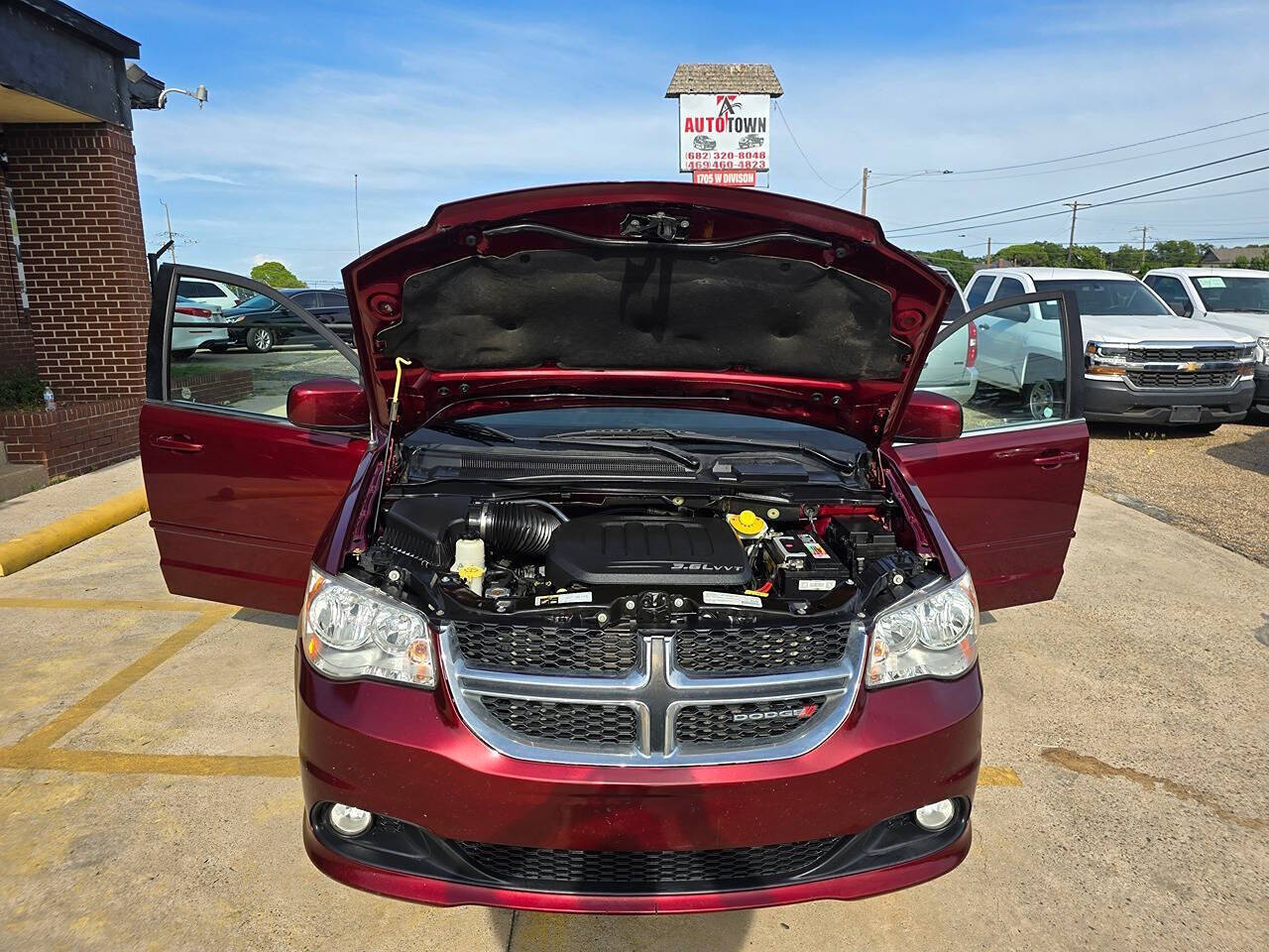 2017 Dodge Grand Caravan for sale at Mac Motors in Arlington, TX