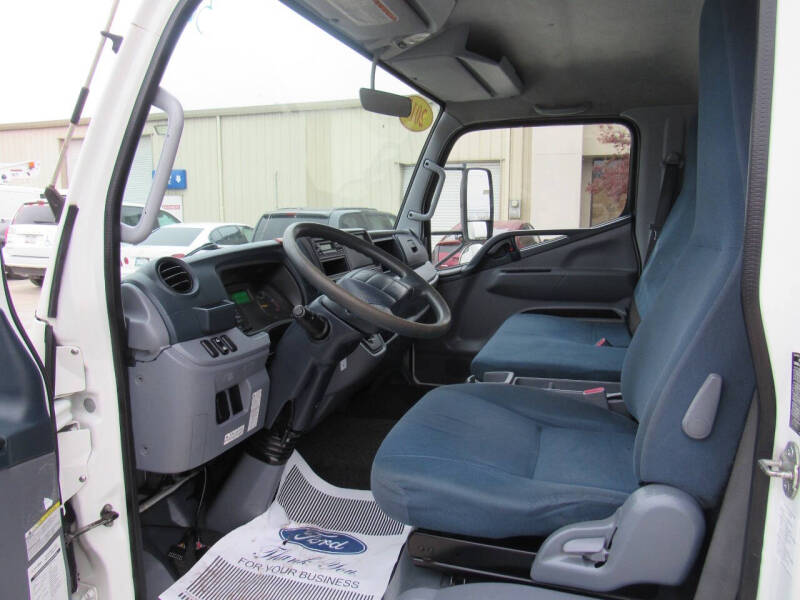 2012 Mitsubishi Fuso FE160