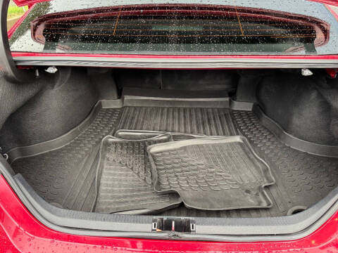 2020 Toyota Camry Hybrid LE