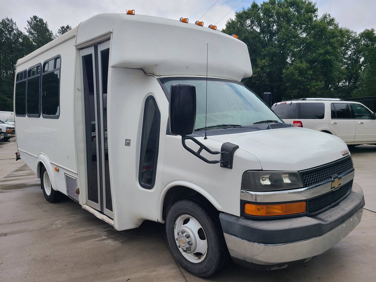 2011 Chevrolet Express for sale at PAKK AUTOMOTIVE in Peachland, NC