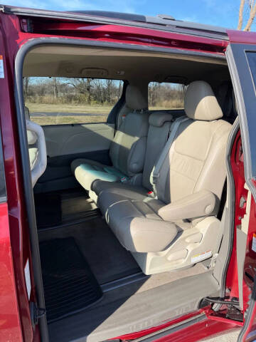 2016 Toyota Sienna
