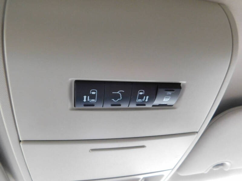 2016 Chrysler Town and Country Touring