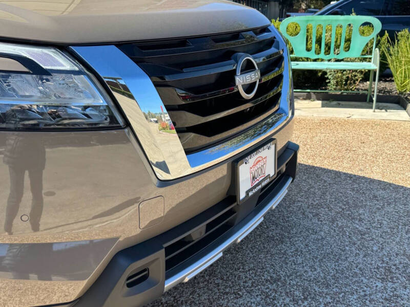 2024 Nissan Pathfinder Platinum