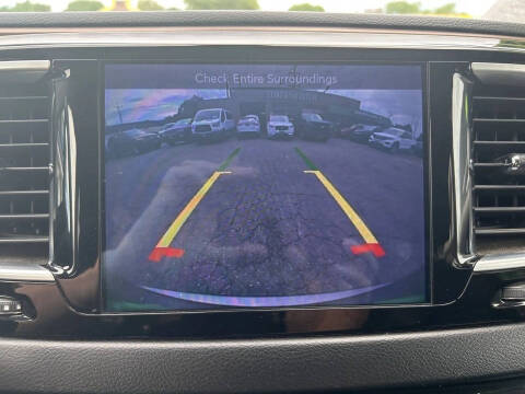 2017 Chrysler Pacifica Touring-L Plus