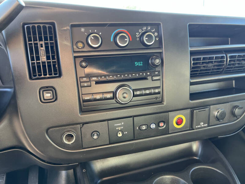 2017 Chevrolet Express 2500