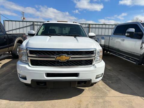 2013 Chevrolet Silverado 3500HD for sale at JJ Auto Sales LLC in Haltom City TX