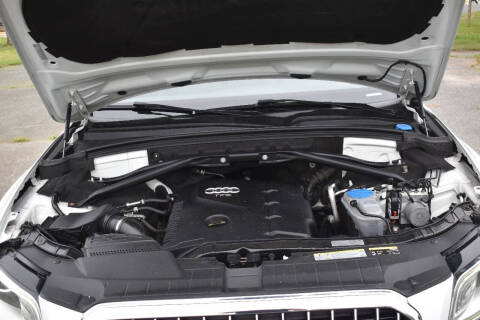 2015 Audi Q5 2.0T quattro Premium Plus