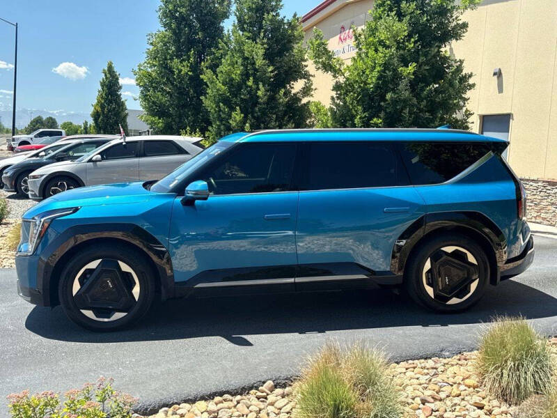 2024 Kia EV9 Land