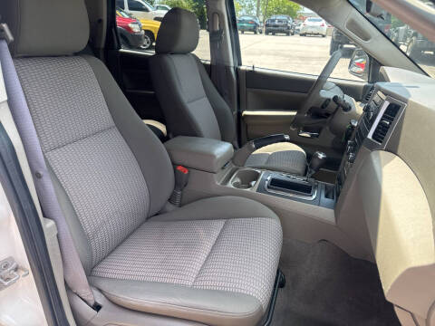 2009 Jeep Grand Cherokee Laredo