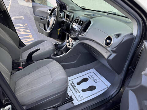 2013 Chevrolet Sonic LT Manual