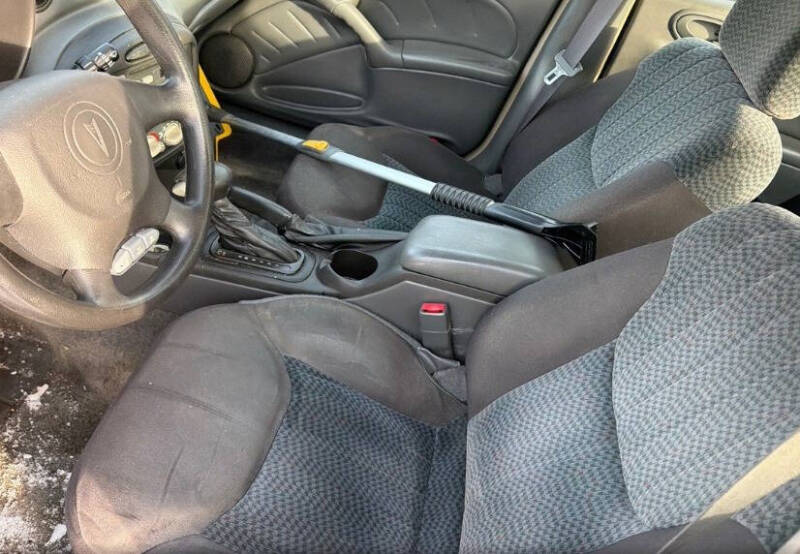 2004 Pontiac Grand Am SE1