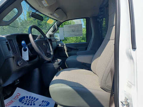 2025 Chevrolet Express 2500