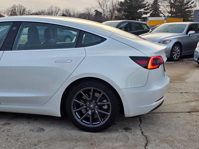 2020 Tesla Model 3 Standard Range Plus