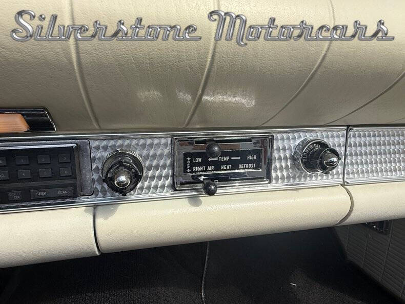 1957 Ford Thunderbird