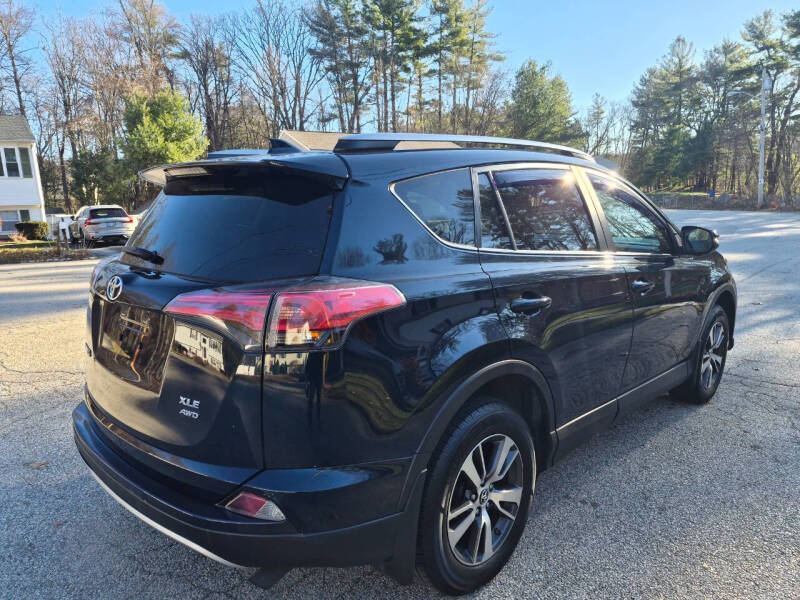 Image of 2018 Toyota RAV4 XLE