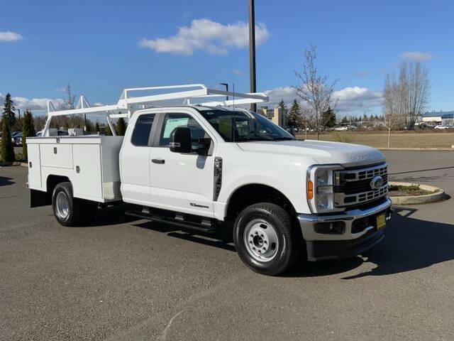 2025 Ford F-350 Super Duty XL