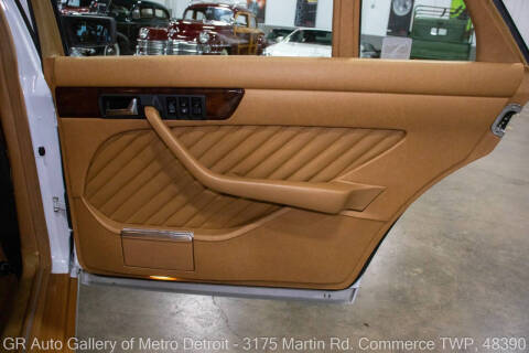 1991 Mercedes-Benz 560-Class 560 SEL