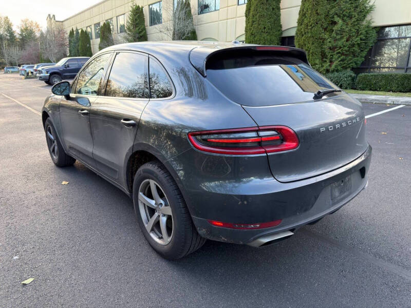 2017 Porsche Macan