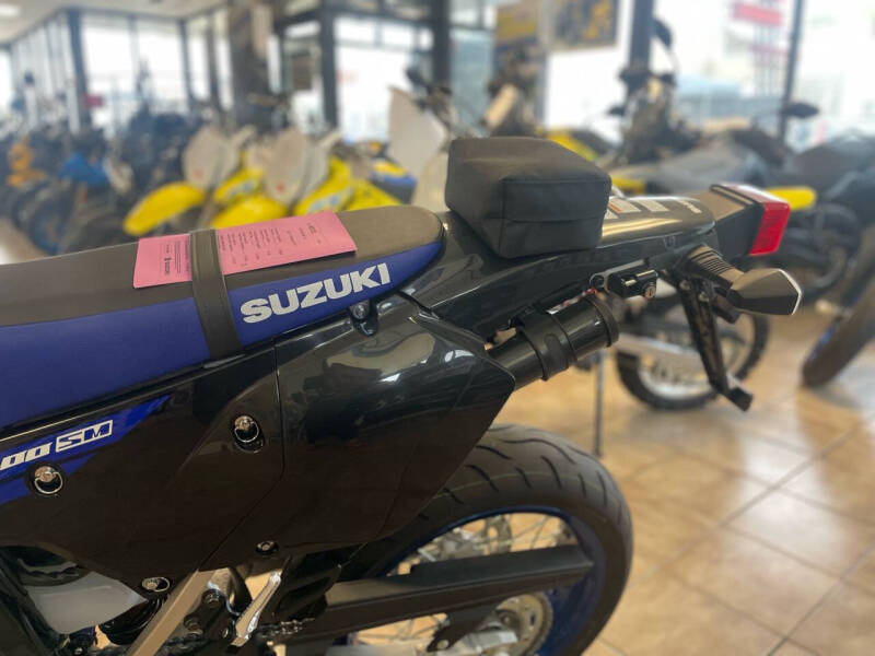 2024 Suzuki DR-Z400SM