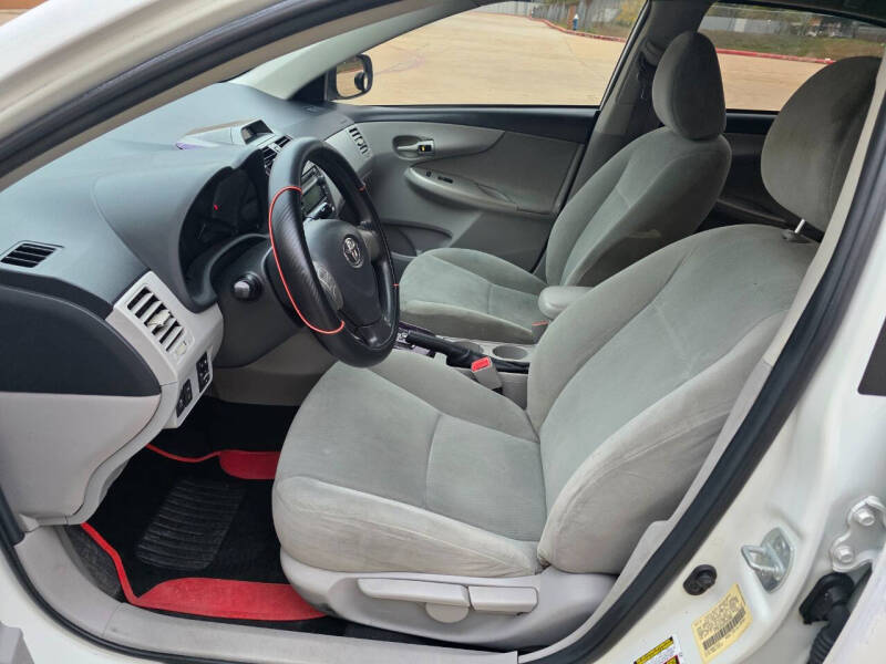 2012 Toyota Corolla LE