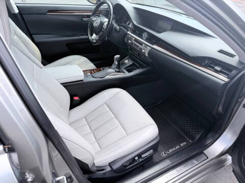 2017 Lexus ES 350