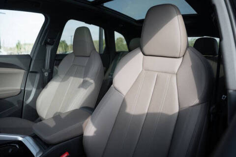 2025 Audi Q5 quattro Premium Plus TFSI