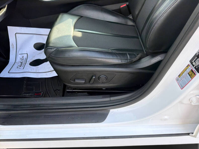 2022 Kia K5