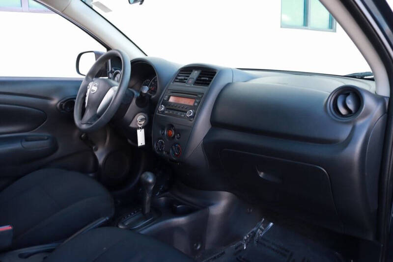 2015 Nissan Versa 1.6 S