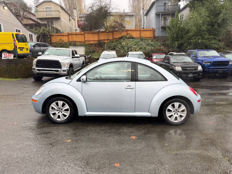 2009 Volkswagen New Beetle Base PZEV
