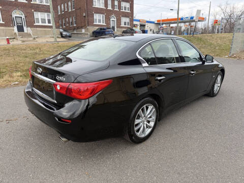 2015 Infiniti Q50 Premium