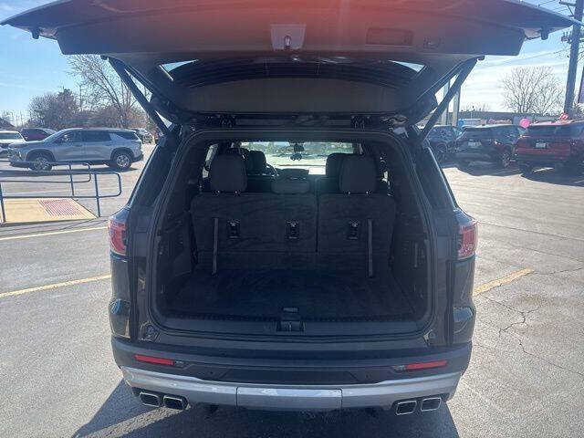 2025 GMC Acadia Elevation