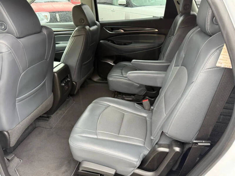 2018 Buick Enclave Essence