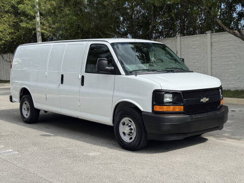 2017 Chevrolet Express 2500
