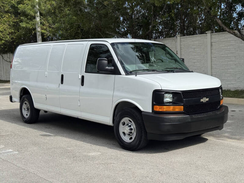 2017 Chevrolet Express 2500