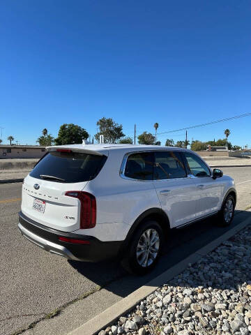 2022 Kia Telluride LX