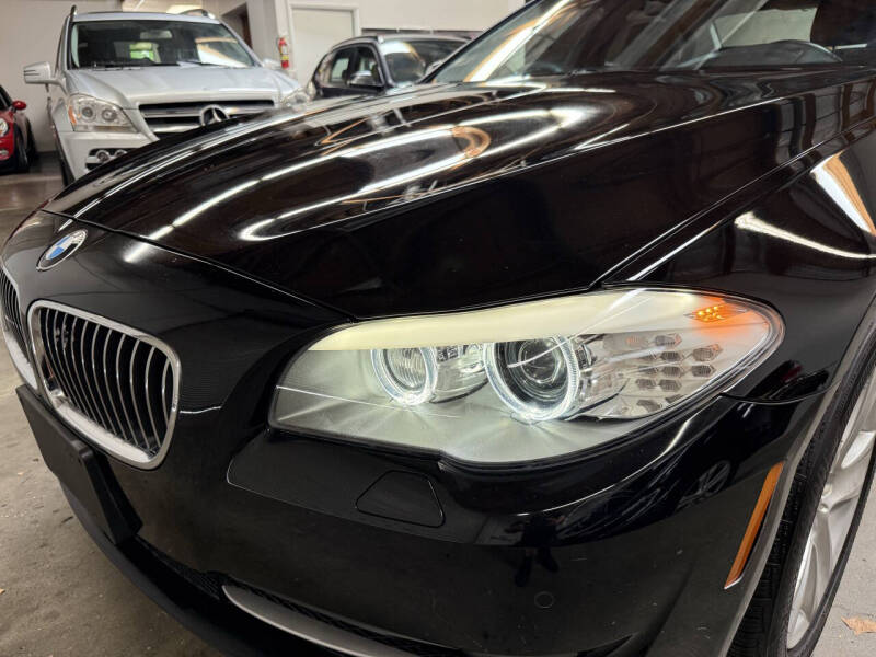 2012 BMW 5 Series 528i