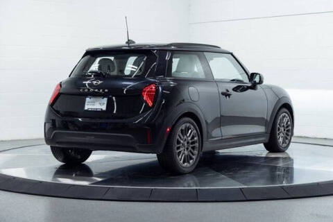 2025 MINI Hardtop 2 Door Cooper Signature Trim