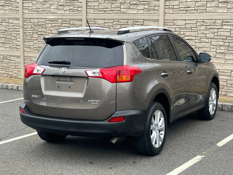 2013 Toyota RAV4 Limited photo 9