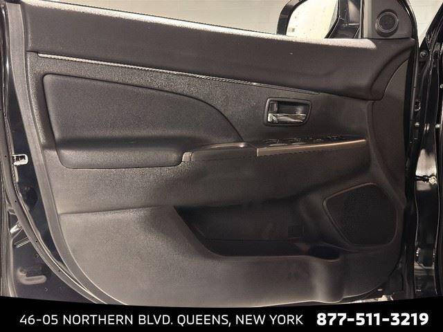 2024 Mitsubishi Outlander Sport SE