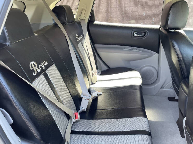 2012 Nissan Rogue S