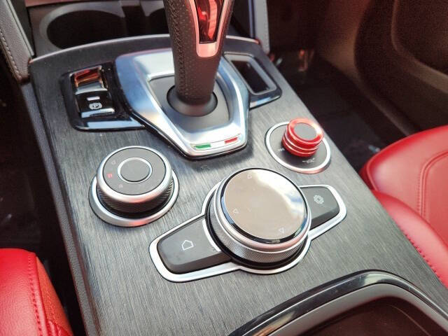 2024 Alfa Romeo Stelvio Sprint